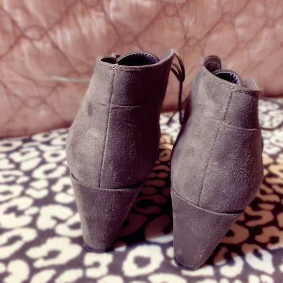 Journee Collection wedge booties - Picture 3 of 3
